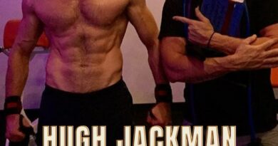 Hugh Jackman Bulking 8,000 Calories a Day for Wolverine Role